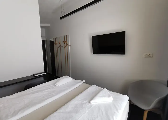 Cha Cha 3* Ljubljana