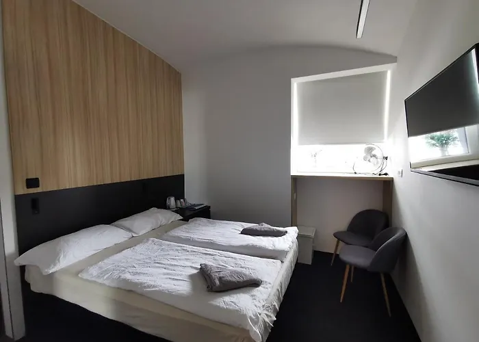 Cha Cha Konukevi Ljubljana